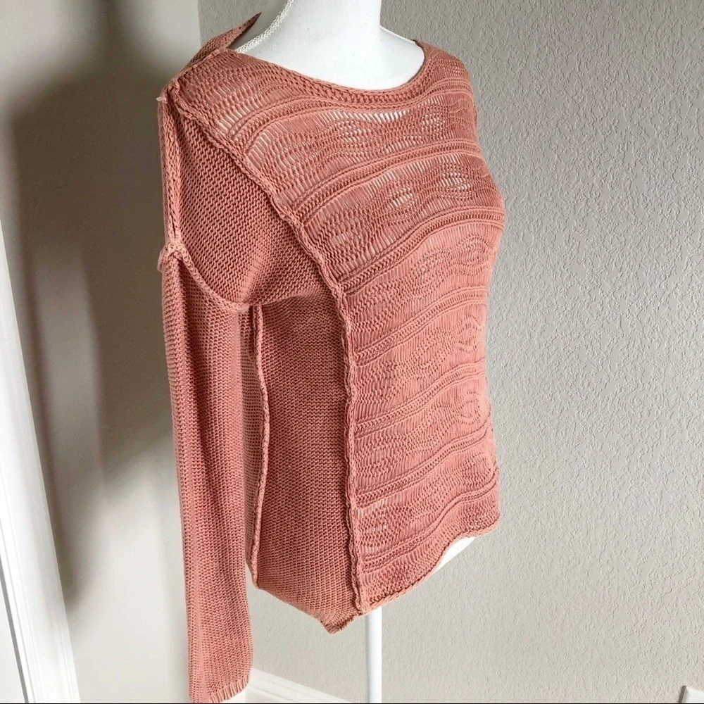 BKE Gimmicks Dusty Rose Open Weave Sweater. S